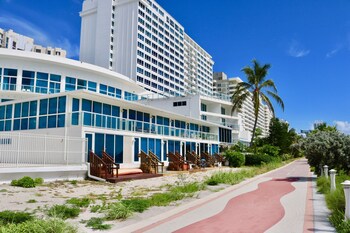 Apartments By Design Suites Miami