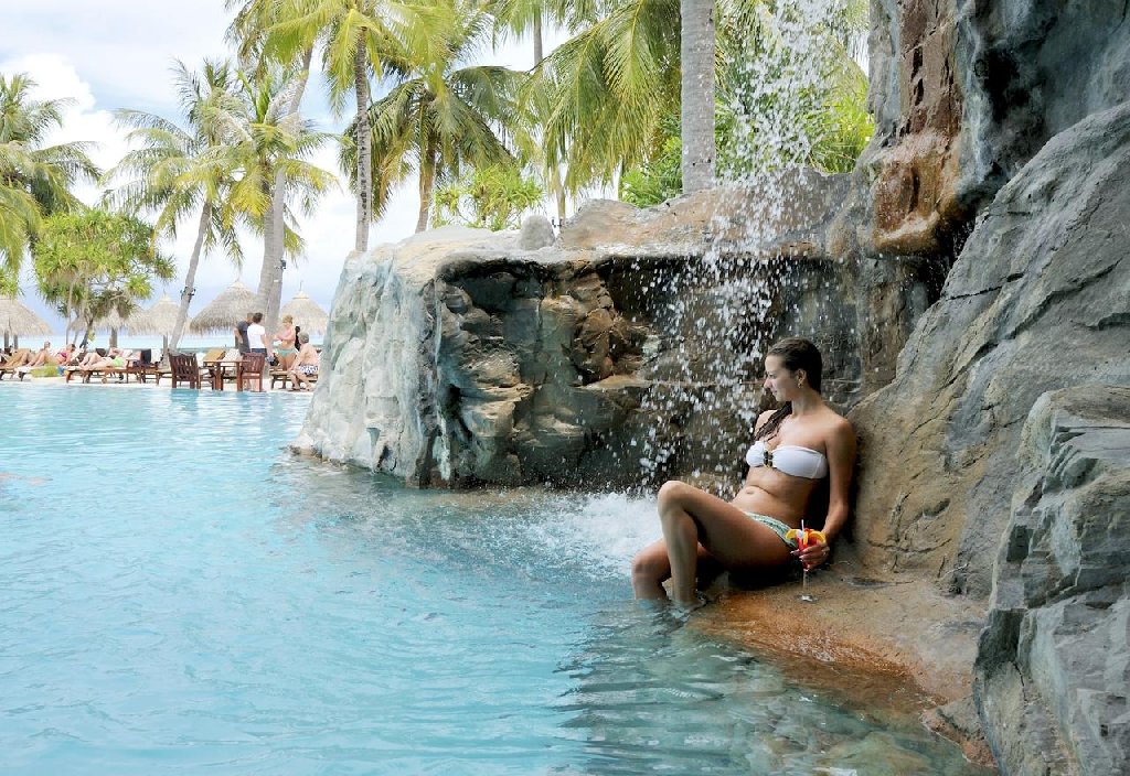 Sun Island Resort and Spa