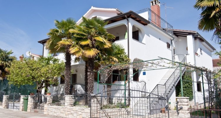 Apartment Neva - great location: A4 prvi kat do vrta  Novigrad, Istria