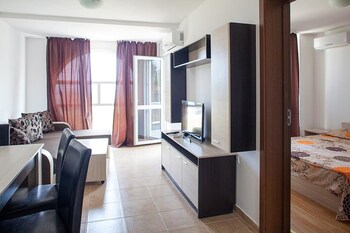 Guest Apartments Salena In St.george Complex