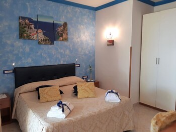 Ravello Rooms