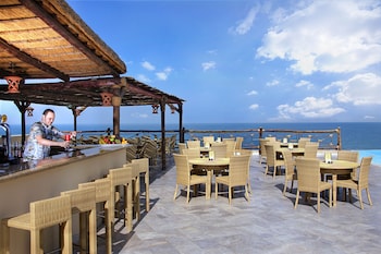 Cove Rotana Resort