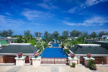 Graceland Resort And Spa