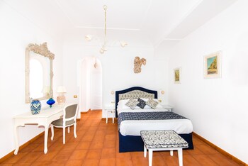 La Casa Di Peppe Guest House & Villa
