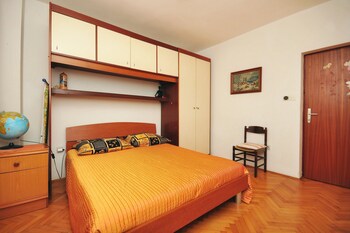 Apartments And Room Jadranka