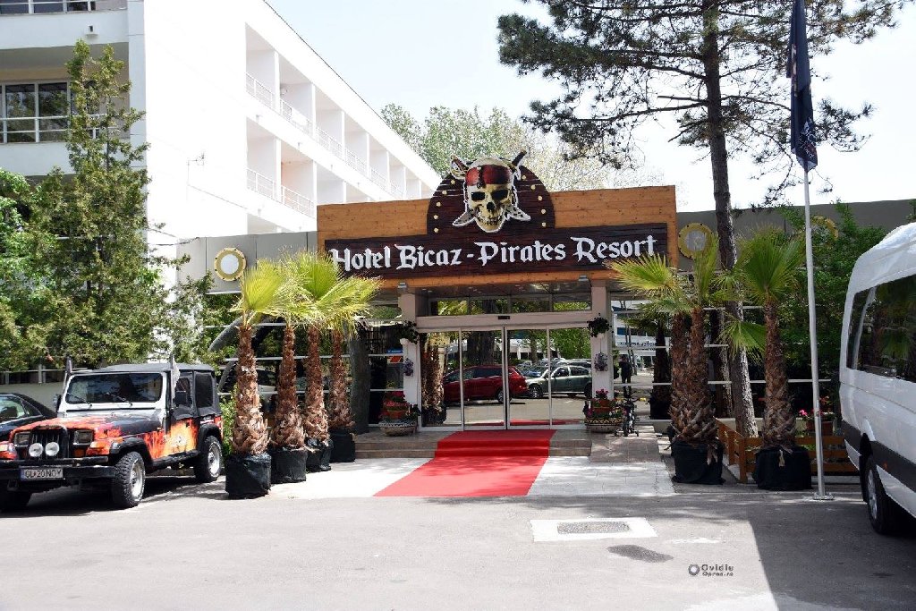 Hotel Pirates Resort