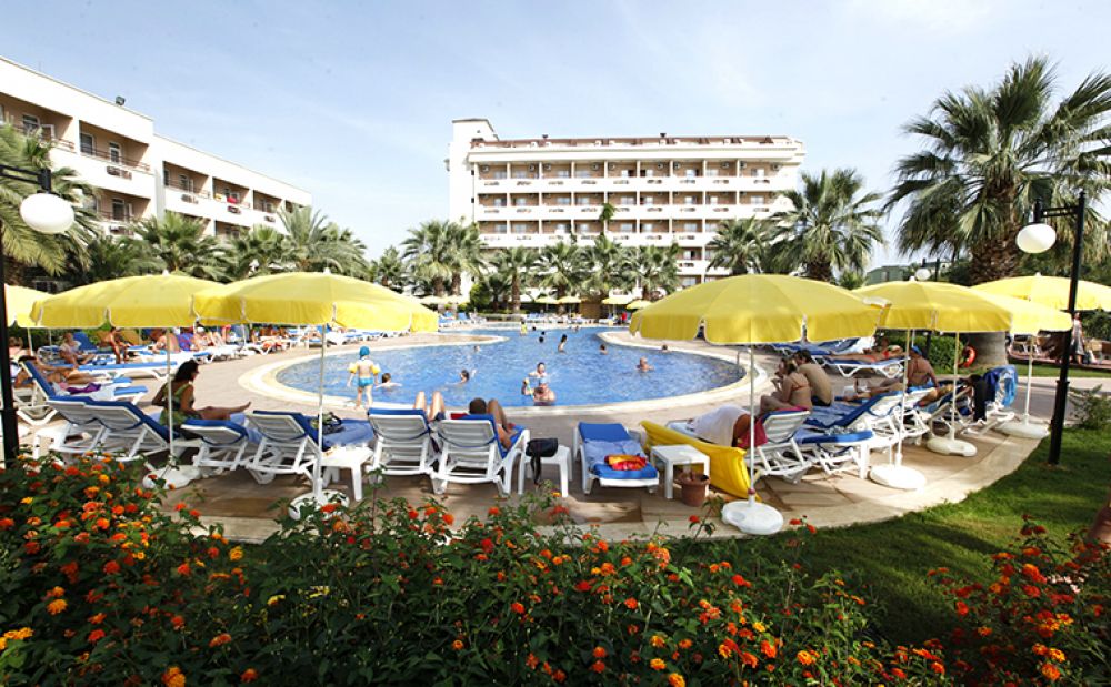 Aska Bayview Resort Hotel 