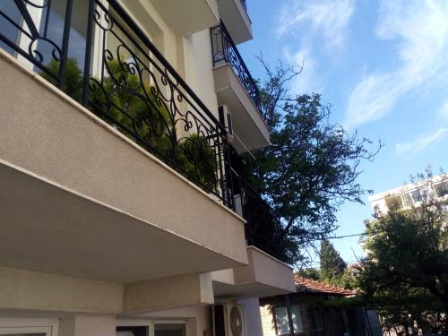 Asparuhov Guest Rooms & Apartments