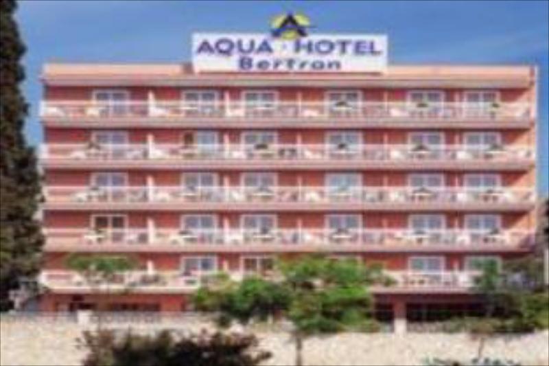 Aqua Hotel Bertran Park