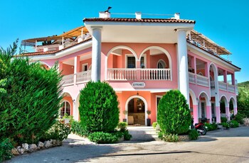 Kyprianos Aparthotel