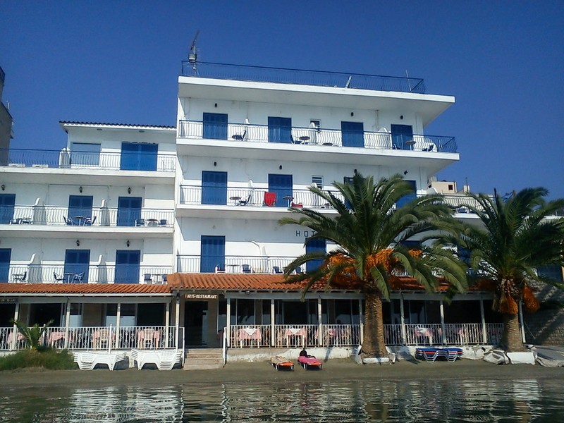 Aris Hotel