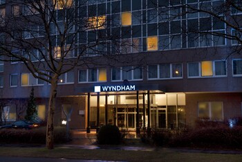 Wyndham Atrium