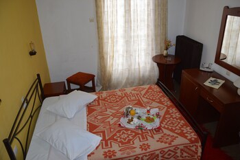 Hani Zisi Hotel