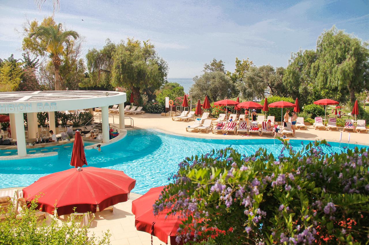 St Raphael Resort, Limassol, Cipru - Sejururi cu avionul ...