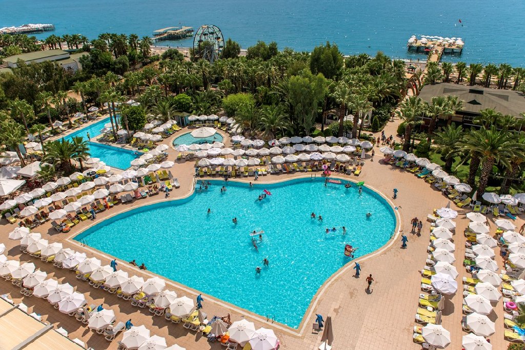 Delphin De Luxe Resort