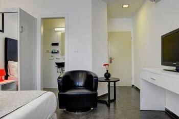 Residence Suites