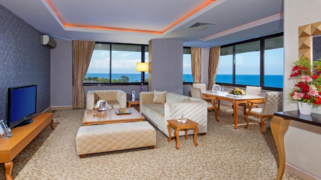 Amara Luxury Resort Hotel