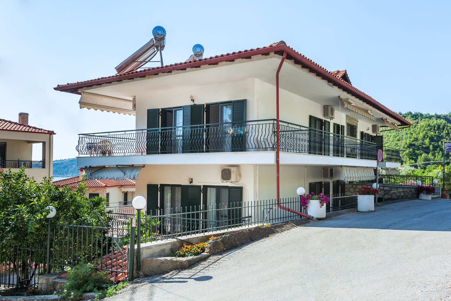 Loutra Village Holiday Apartments