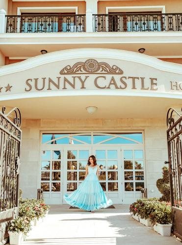 Sunny Castle Hotel