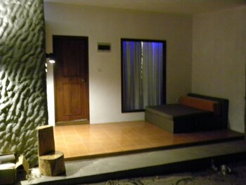 Madi Finolhu Guesthouse