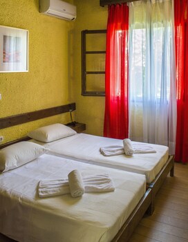 Folies Corfu Town Hotel Apartments