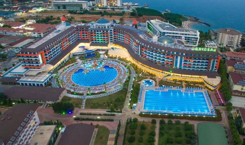Lonicera World Resort & Spa 