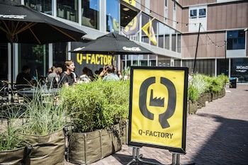 Q-factory Hotel