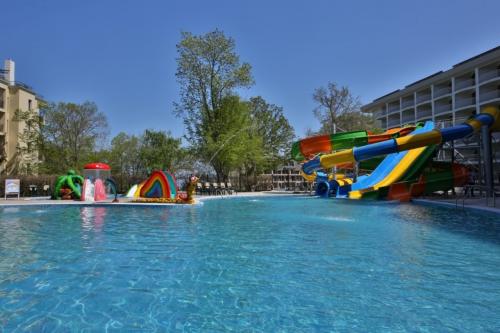 Prestige Hotel and Aquapark - All Inclusive