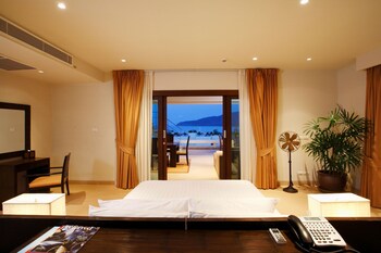 Serenity Resort & Residences