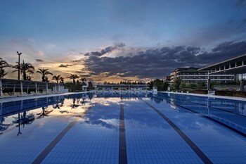 Xanthe Resort & Spa