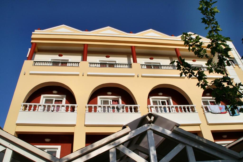 Seniori Galini Hotel
