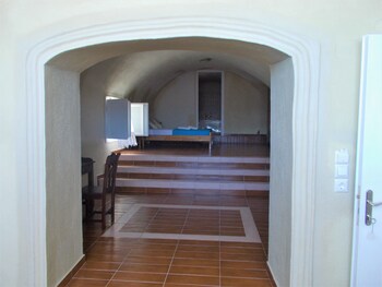 Loukas Kontos Traditional House