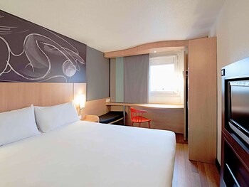 Ibis Orly Chevilly Tram 7