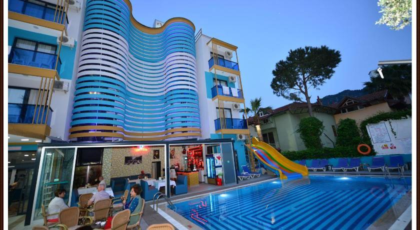 Yade Luxe Hotel