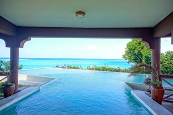 Pearl Beach Resort & Spa Zanzibar