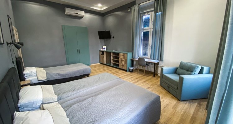 K43 Rooms and Apartments