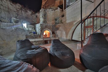 View Cave Hotel