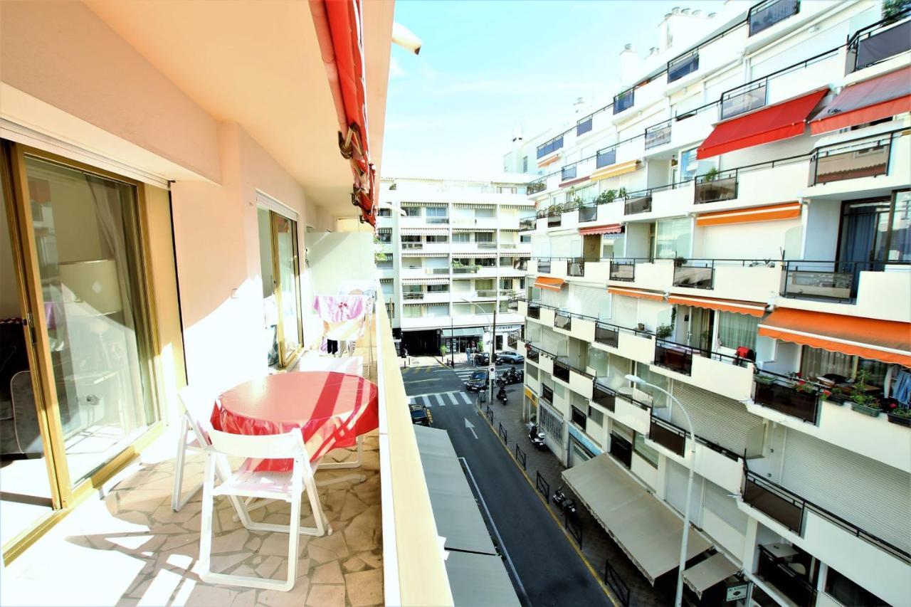 Cannes Located Behind The Martinez Hotel At 50 Meters To The Croisette