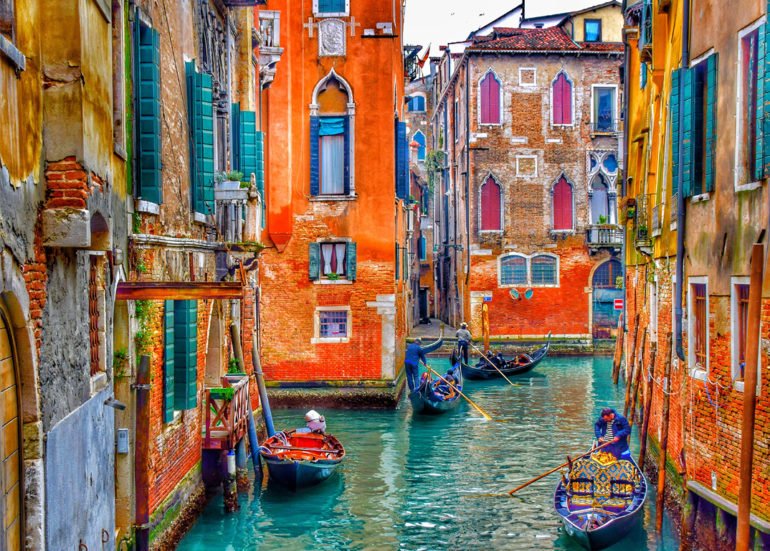 Culorile Carnavalului Venetian