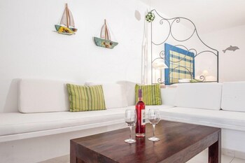 suites zakynthos actualizate