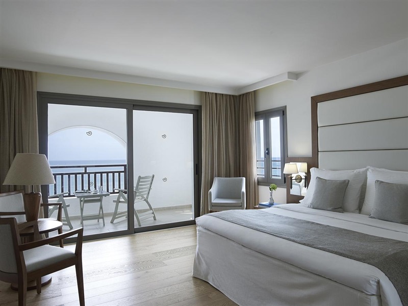 Creta Maris Beach Resort  Hotel