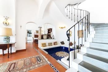 La Casa Di Peppe Guest House & Villa