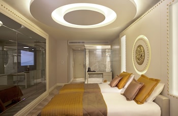 Sura Design Hotel And Suites