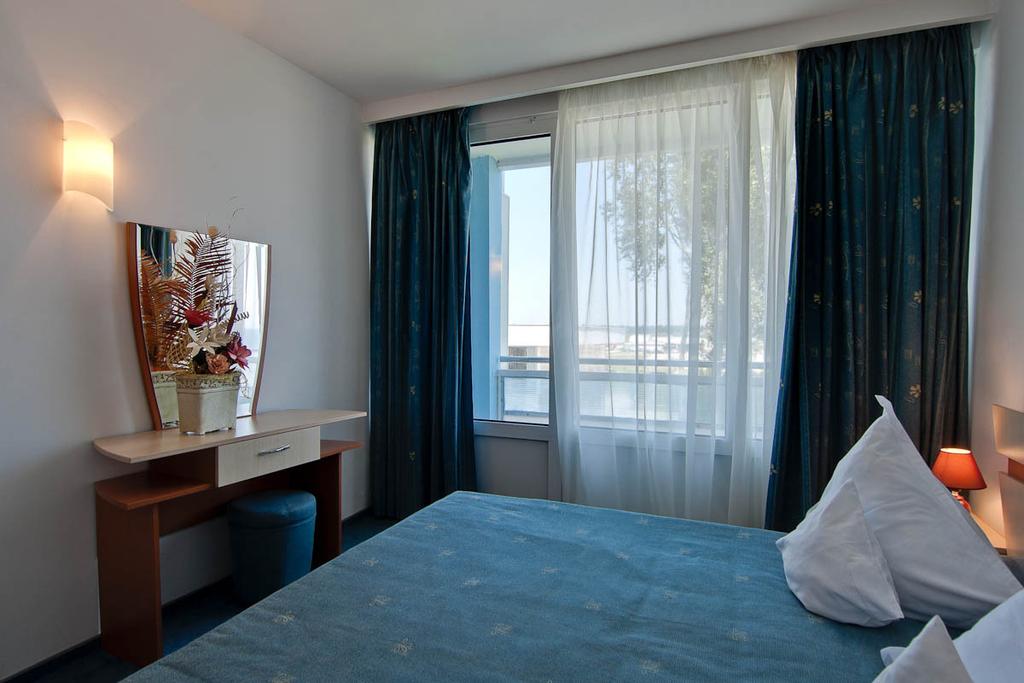 Hotel Sirena - Oferta Speciala "1 Iunie la mare"