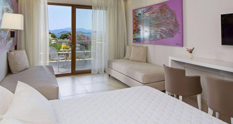 Kassandra Bay Resort,  Suites And Spa