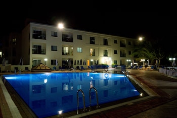 Helios Bay Hotel Apartments