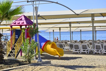 Sunmelia Beach Resort
