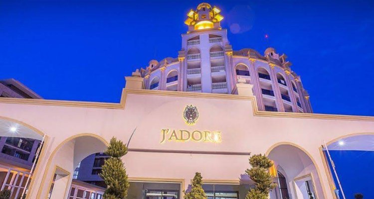 J'Adore Deluxe Hotel & Spa