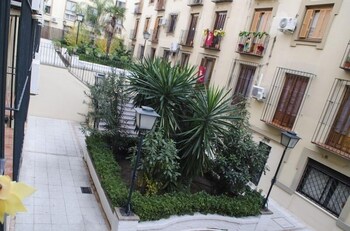 Apartamentos Sevilla Palace