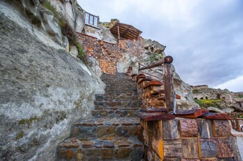 Nar Cave House Hotel